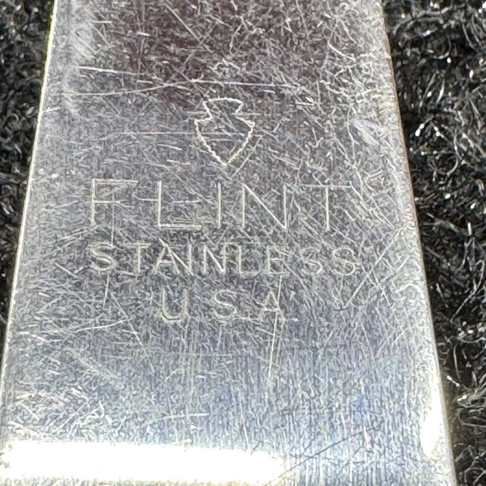Vintage Flint Cake Frosting/Icing Vandium Stainless Spreader 12.5 in. Black